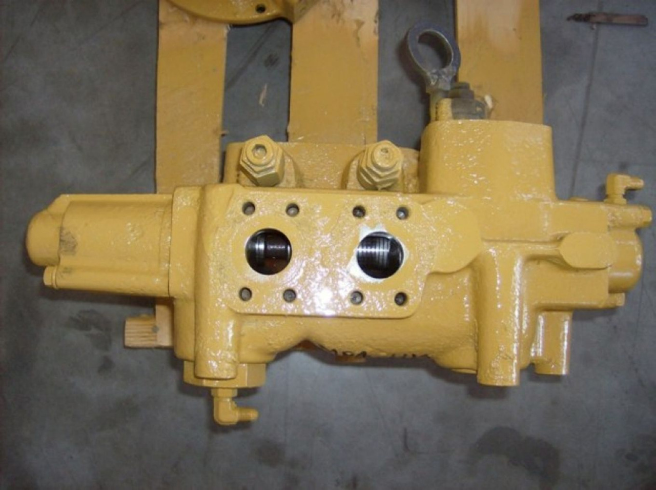 Caterpillar 966F II VALVOLA DISTRIBUTORE - Supapă pentru Utilaje constructii: Foto 3 Caterpillar 966F II VALVOLA DISTRIBUTORE - Supapă pentru Utilaje constructii: Foto 3