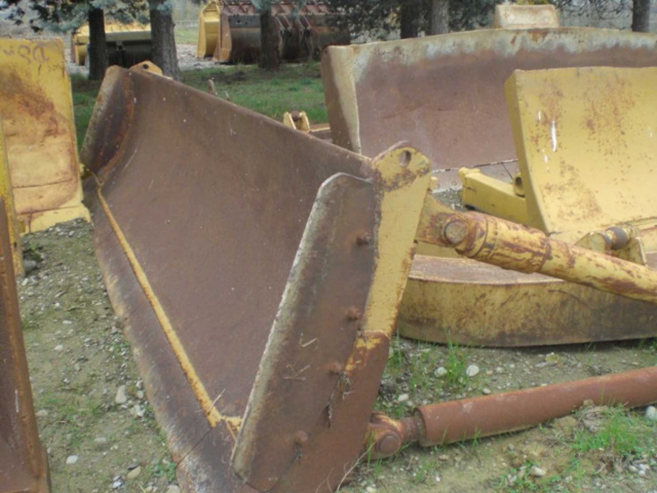 Caterpillar D8H D8K LAMA ANGLEDOZER CON TILT - Lamă pentru Buldozer: Foto 1 Caterpillar D8H D8K LAMA ANGLEDOZER CON TILT - Lamă pentru Buldozer: Foto 1