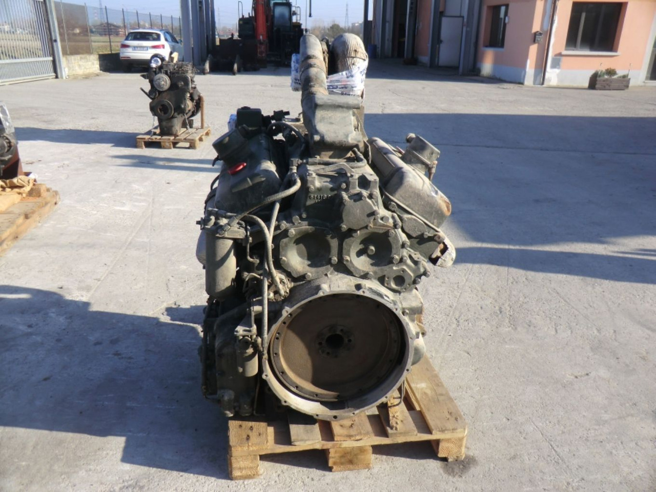 DETROIT DIESEL 8V53 MOTORE MARINO USATO. TIPO D.W. - L.S. COMPLETO DI TURBO E MOTORINO DI AVVIAMENTO. - Motor pentru Utilaje constructii: Foto 4 DETROIT DIESEL 8V53 MOTORE MARINO USATO. TIPO D.W. - L.S. COMPLETO DI TURBO E MOTORINO DI AVVIAMENTO. - Motor pentru Utilaje constructii: Foto 4
