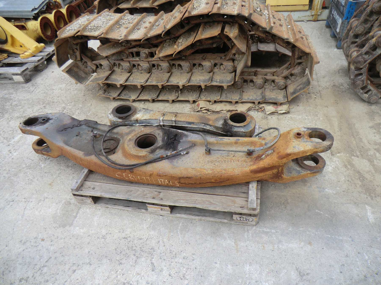 VOLVO L330E BIELLA - Caroserie și exterior pentru Utilaje constructii: Foto 1 VOLVO L330E BIELLA - Caroserie și exterior pentru Utilaje constructii: Foto 1