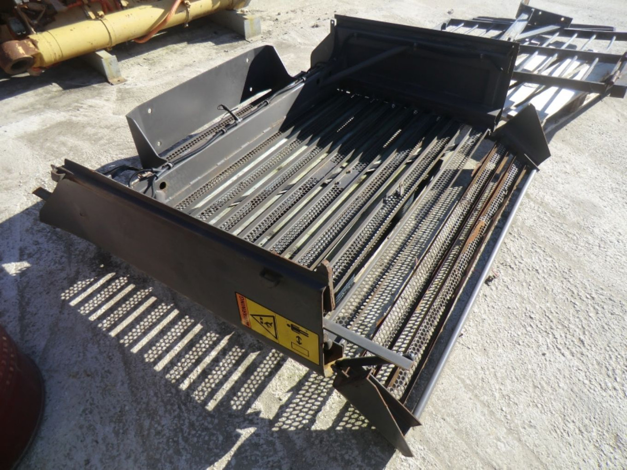 VOLVO L330E GRIGLIA - Grilă pentru Utilaje constructii: Foto 3 VOLVO L330E GRIGLIA - Grilă pentru Utilaje constructii: Foto 3