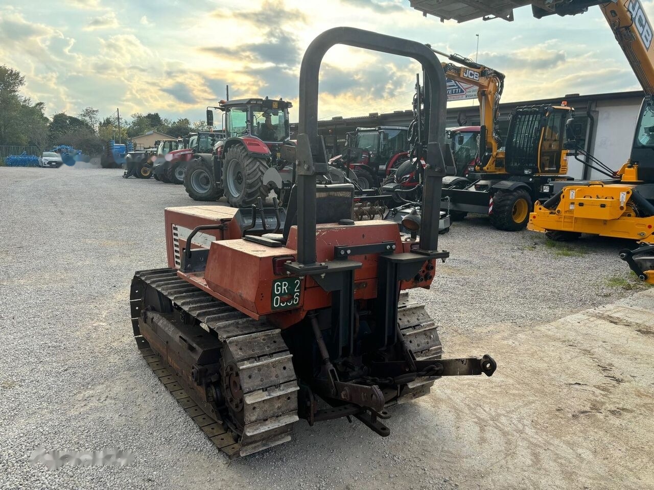 FIAT 665C - Tractor pe senile: Foto 2 FIAT 665C - Tractor pe senile: Foto 2
