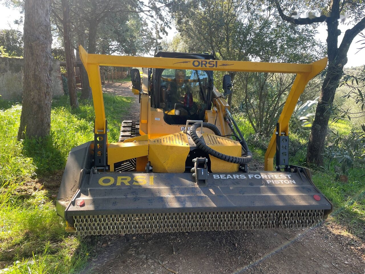 Orsi BEARS FORREST 255 - Tocător resturi vegetale/ Mulcer: Foto 1 Orsi BEARS FORREST 255 - Tocător resturi vegetale/ Mulcer: Foto 1