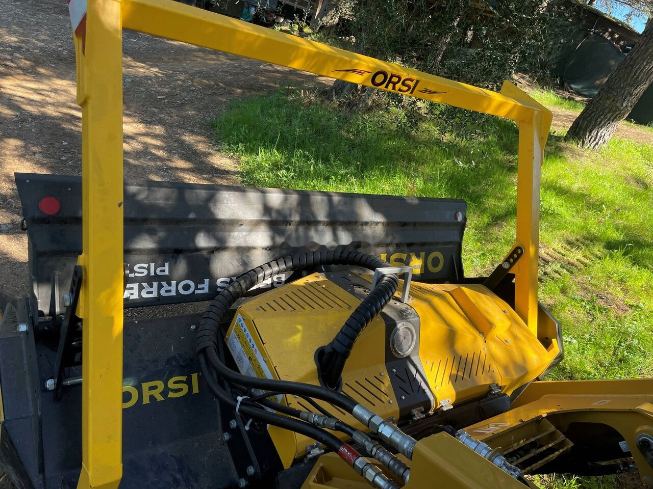 Orsi BEARS FORREST 255 - Tocător resturi vegetale/ Mulcer: Foto 4 Orsi BEARS FORREST 255 - Tocător resturi vegetale/ Mulcer: Foto 4