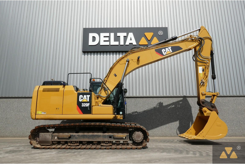 Caterpillar 320FL - Excavator pe şenile: Foto 2 Caterpillar 320FL - Excavator pe şenile: Foto 2