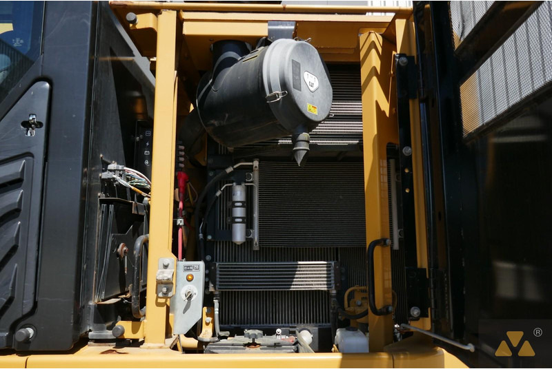 Excavator pe şenile Caterpillar 335F LCR: Foto 17