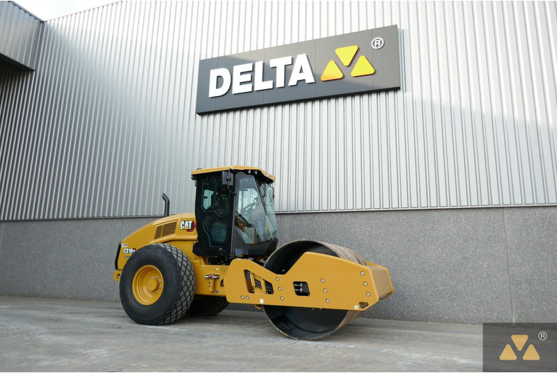 Caterpillar CS10GC - Cilindru compactor: Foto 3 Caterpillar CS10GC - Cilindru compactor: Foto 3