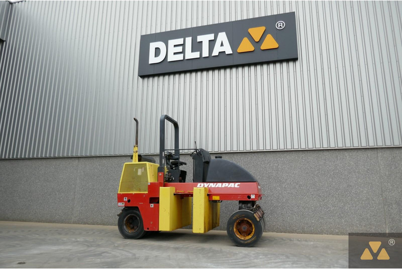 Dynapac CP142 - Compactor cu pneuri: Foto 3 Dynapac CP142 - Compactor cu pneuri: Foto 3
