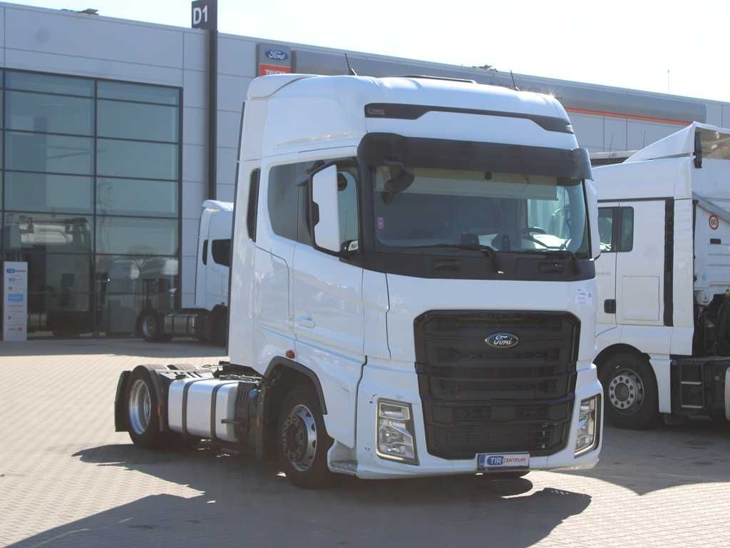Ford F-MAX 500, EURO 6, LOWDECK, NAVIGATION - Cap tractor: Foto 2 Ford F-MAX 500, EURO 6, LOWDECK, NAVIGATION - Cap tractor: Foto 2