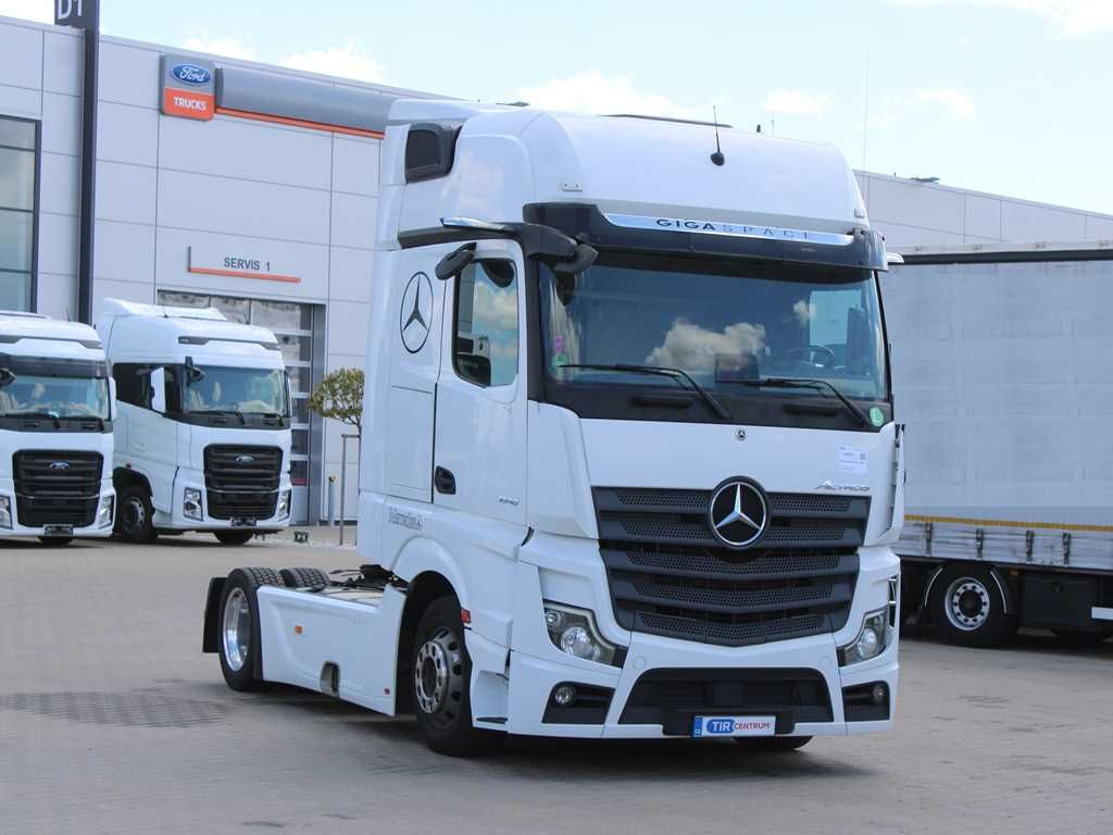 Mercedes-Benz Actros 1848, EURO 6, GIGA SPACE, NAVI, LOWDECK - Cap tractor: Foto 2 Mercedes-Benz Actros 1848, EURO 6, GIGA SPACE, NAVI, LOWDECK - Cap tractor: Foto 2