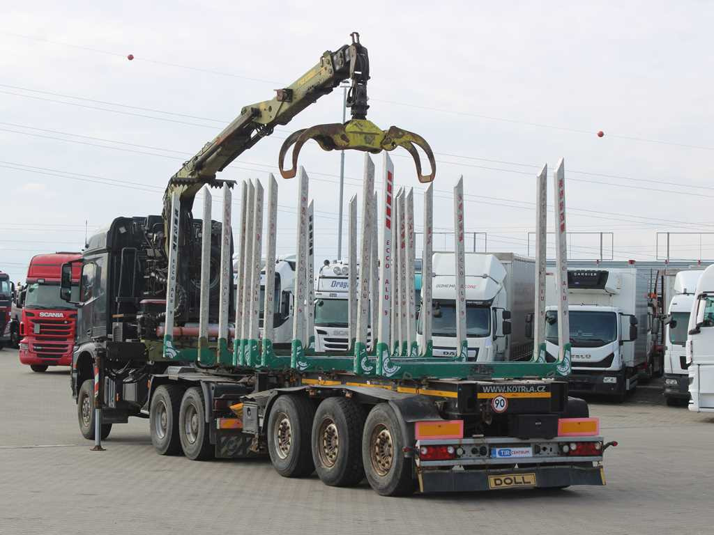 Mercedes-Benz Arocs 3351, 6x6, HYDRAULIC ARM LOGLIFT ET450, TIRES 80% + DOLL (2017) - Cap tractor: Foto 5 Mercedes-Benz Arocs 3351, 6x6, HYDRAULIC ARM LOGLIFT ET450, TIRES 80% + DOLL (2017) - Cap tractor: Foto 5