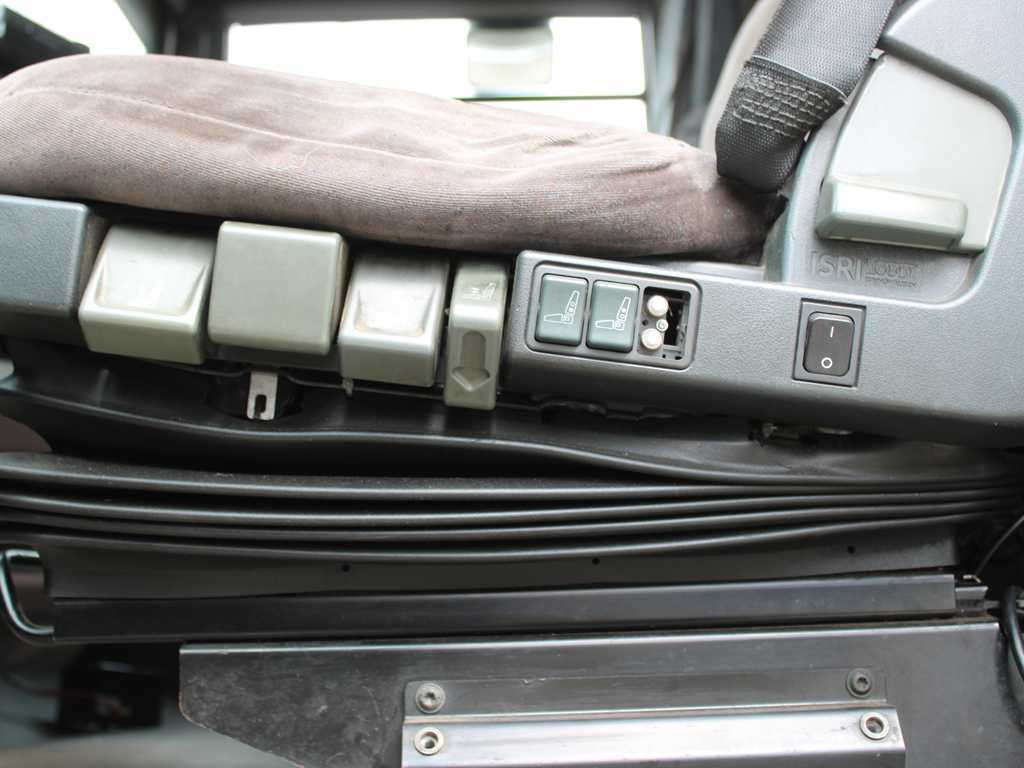 Renault MAGNUM 440.18, EURO 3 - Cap tractor: Foto 5 Renault MAGNUM 440.18, EURO 3 - Cap tractor: Foto 5