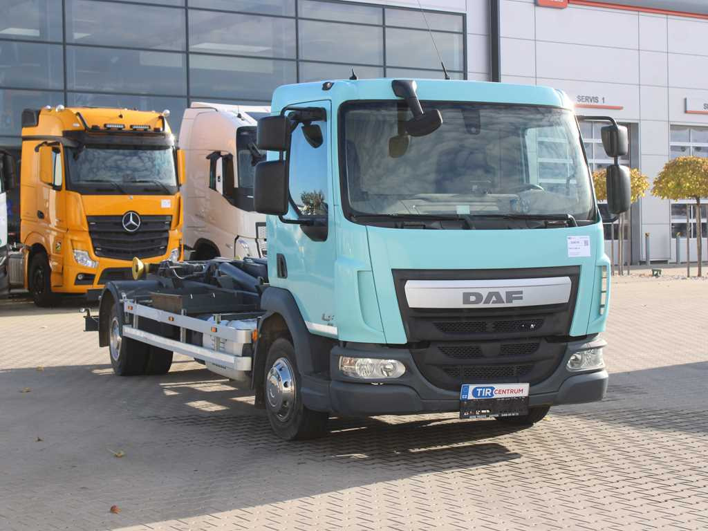 DAF LF 180 FA, EURO 6, HOOK LOADER CONTAINER - Camion cu cârlig: Foto 3 DAF LF 180 FA, EURO 6, HOOK LOADER CONTAINER - Camion cu cârlig: Foto 3