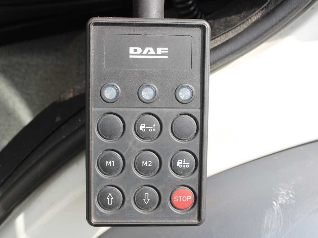Camion cu prelată DAF LF 290 FA, EURO 6, SLEEPING BODY: Foto 7