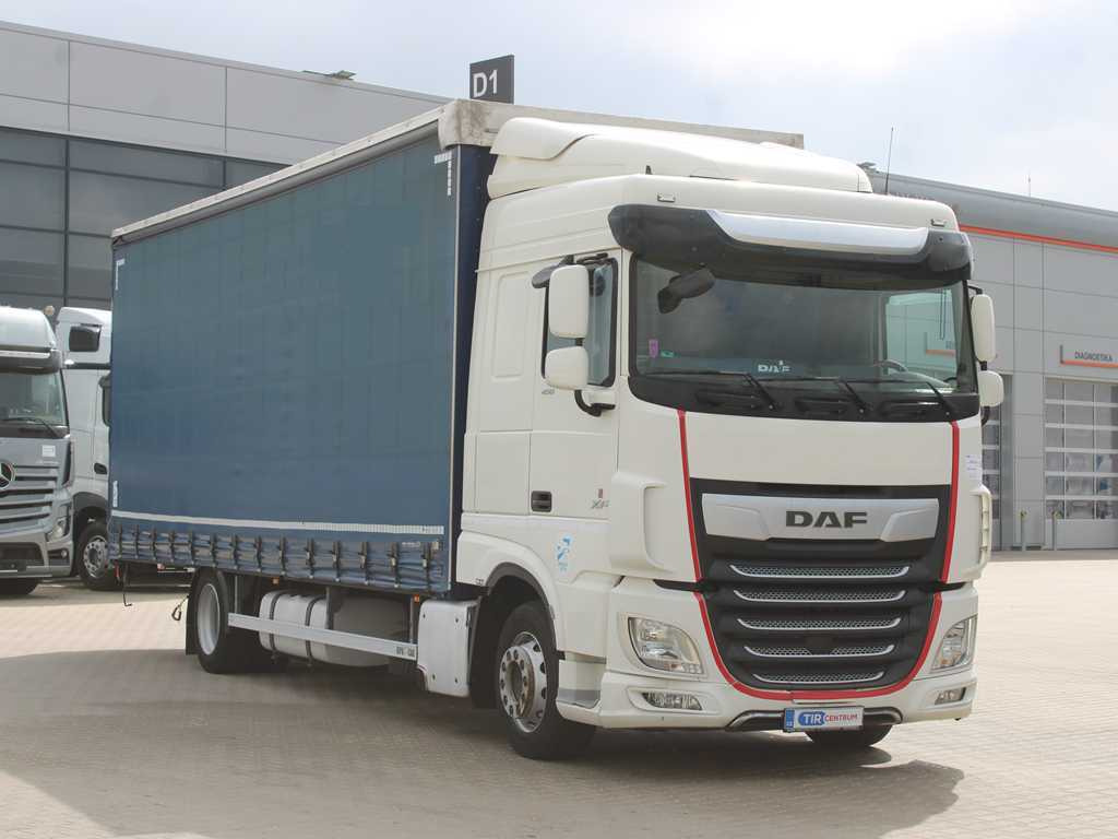 DAF XF 450, EURO 6, INDEPENDENT AIR CONDITIONING, AIR SUSPENSION - Camion cu prelată: Foto 3 DAF XF 450, EURO 6, INDEPENDENT AIR CONDITIONING, AIR SUSPENSION - Camion cu prelată: Foto 3