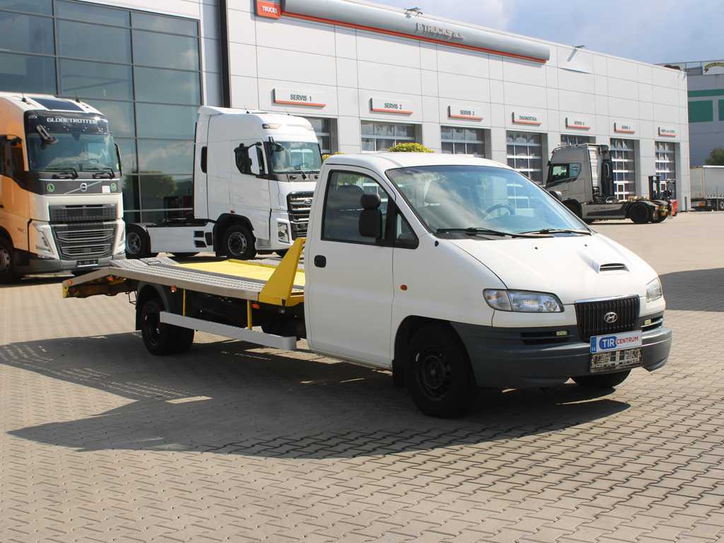 Hyundai H1 TRUCK, EURO 3, DRIVEWAYS, WINCH, TIRES 90% - Maşină de tractare: Foto 3 Hyundai H1 TRUCK, EURO 3, DRIVEWAYS, WINCH, TIRES 90% - Maşină de tractare: Foto 3