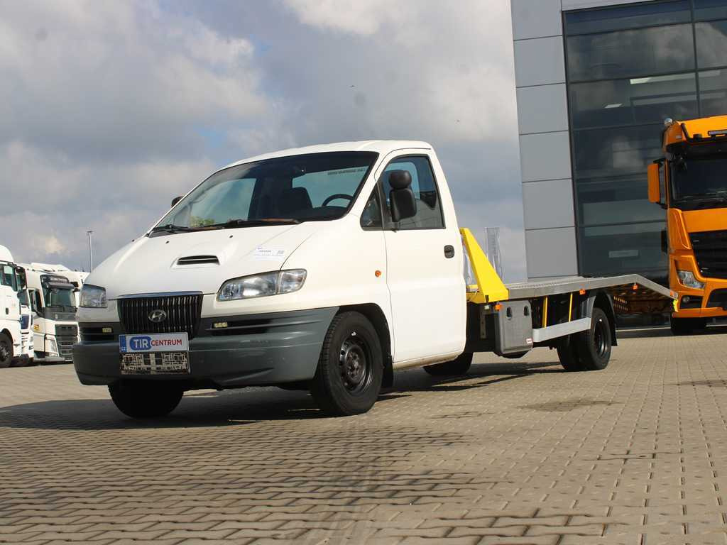 Hyundai H1 TRUCK, EURO 3, DRIVEWAYS, WINCH, TIRES 90% - Maşină de tractare: Foto 1 Hyundai H1 TRUCK, EURO 3, DRIVEWAYS, WINCH, TIRES 90% - Maşină de tractare: Foto 1