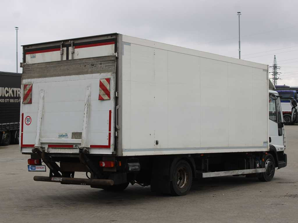 Iveco EUROCARGO 75E19, THERMO KING C - 450e, HYDRAULIC FRONT - Camion frigider: Foto 4 Iveco EUROCARGO 75E19, THERMO KING C - 450e, HYDRAULIC FRONT - Camion frigider: Foto 4
