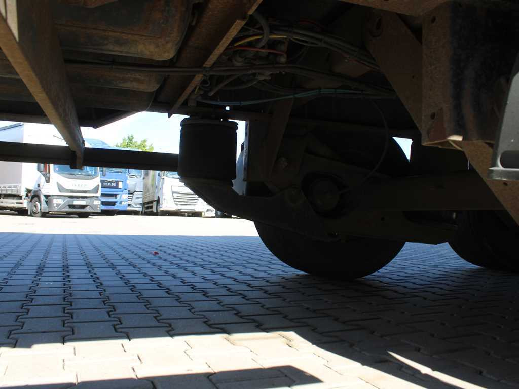 Semiremorcă prelată Kögel SN 24 MEGA, SAF, LOWDECK, LIFT AXLE, LIFTING ROOF, MULTILOCK: Foto 13 Semiremorcă prelată Kögel SN 24 MEGA, SAF, LOWDECK, LIFT AXLE, LIFTING ROOF, MULTILOCK: Foto 13