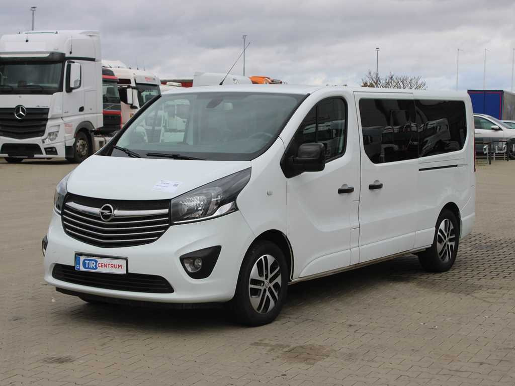 Opel VIVARO-B, 7 SEATS - Transport persoane: Foto 1 Opel VIVARO-B, 7 SEATS - Transport persoane: Foto 1