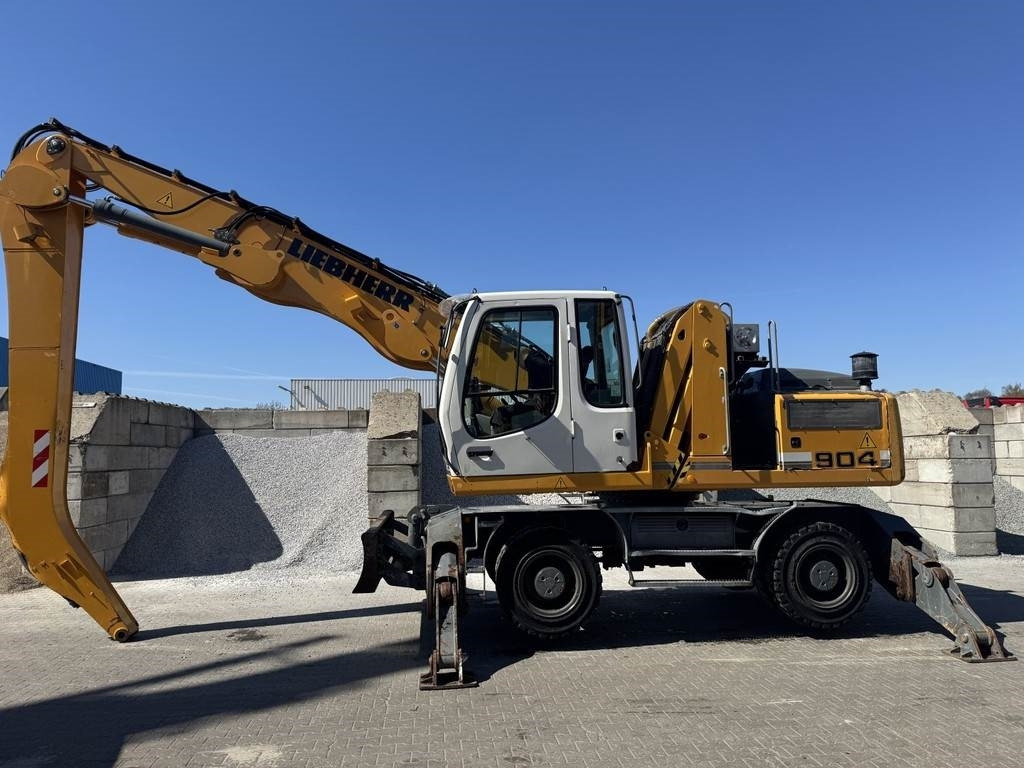 Liebherr A 904 C - Excavator pentru manipulare de materiale: Foto 2 Liebherr A 904 C - Excavator pentru manipulare de materiale: Foto 2