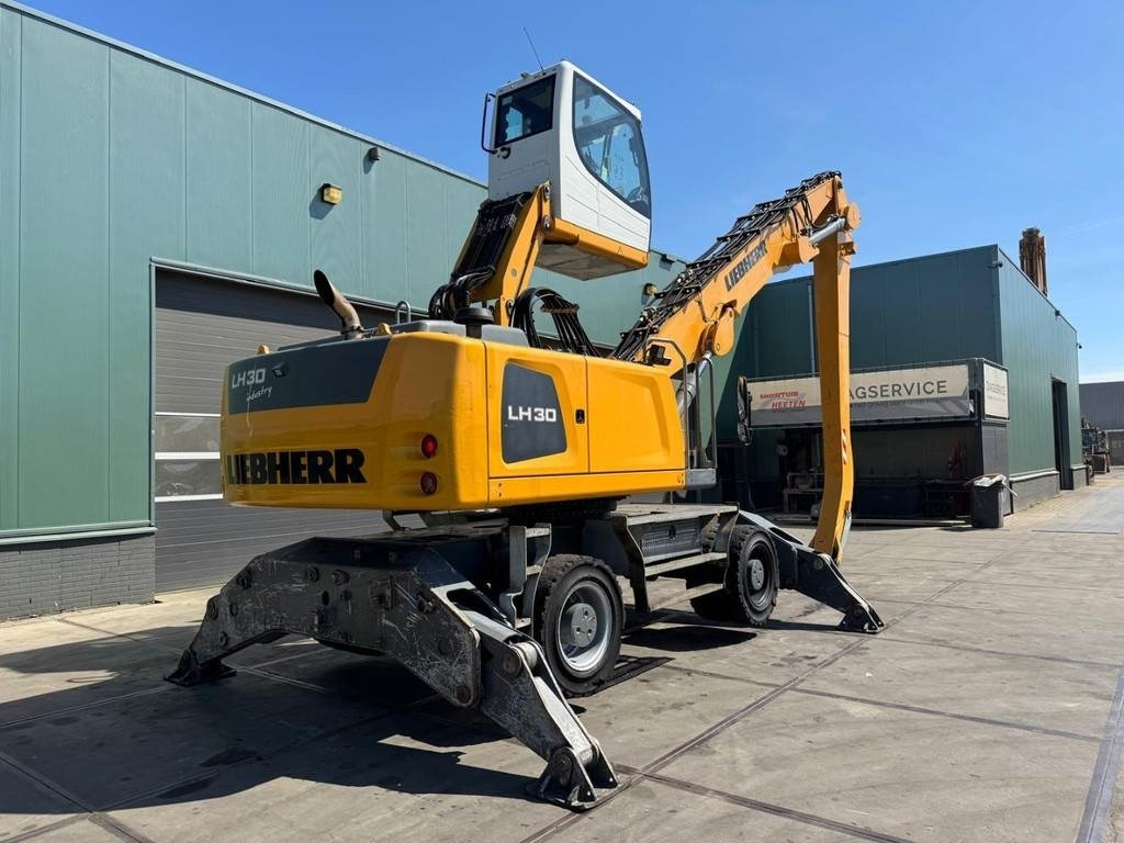 Liebherr LH 30 M - Excavator pentru manipulare de materiale: Foto 4 Liebherr LH 30 M - Excavator pentru manipulare de materiale: Foto 4