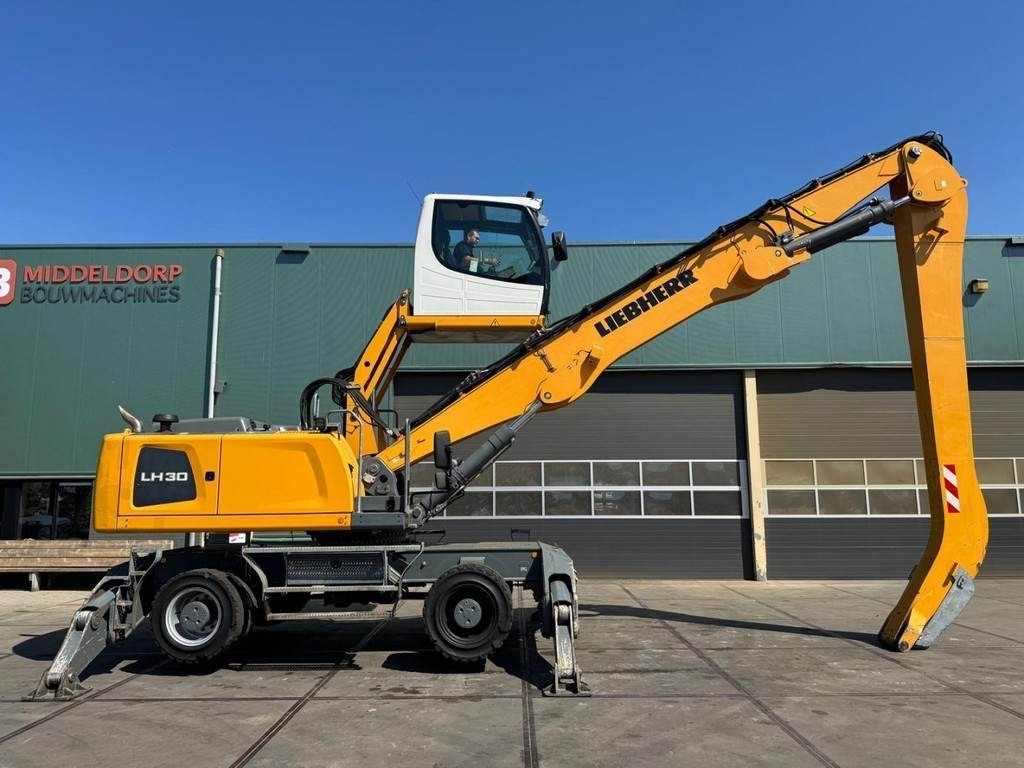 Liebherr LH 30 M - Excavator pentru manipulare de materiale: Foto 5 Liebherr LH 30 M - Excavator pentru manipulare de materiale: Foto 5