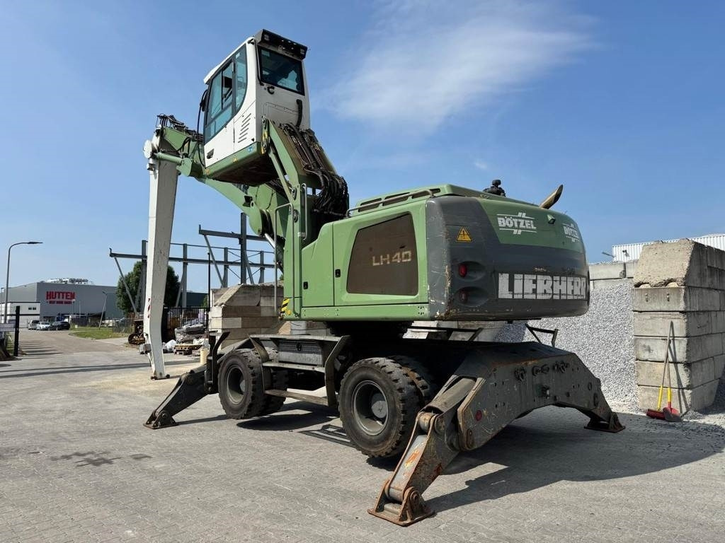 Liebherr LH 40 M - Excavator pentru manipulare de materiale: Foto 3 Liebherr LH 40 M - Excavator pentru manipulare de materiale: Foto 3