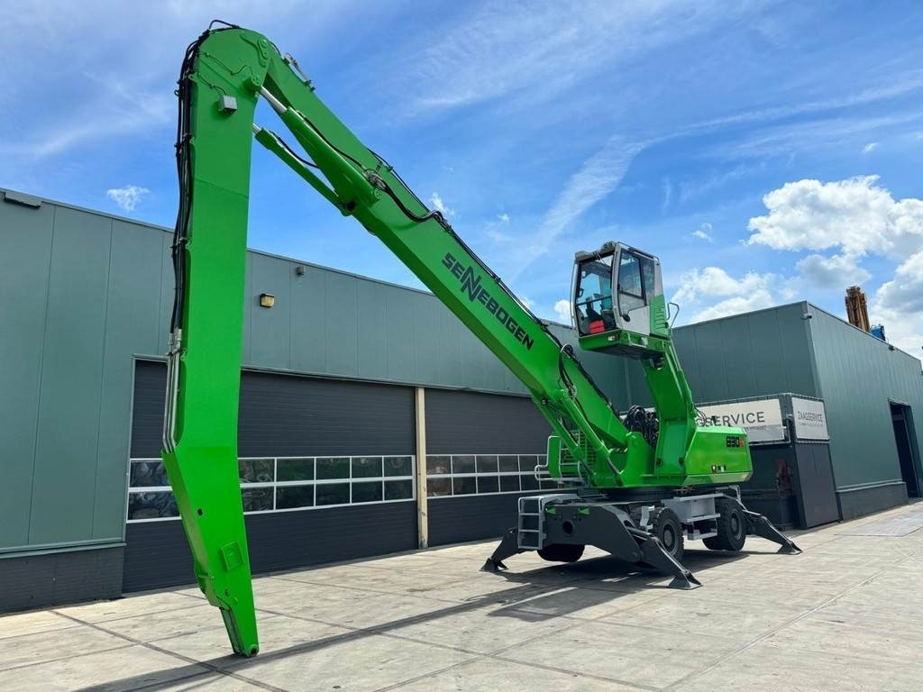 Sennebogen 830M E - Excavator pentru manipulare de materiale: Foto 2 Sennebogen 830M E - Excavator pentru manipulare de materiale: Foto 2
