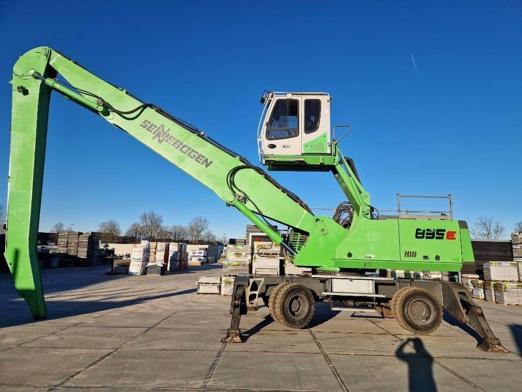 Sennebogen 835M E - Excavator pentru manipulare de materiale: Foto 1 Sennebogen 835M E - Excavator pentru manipulare de materiale: Foto 1
