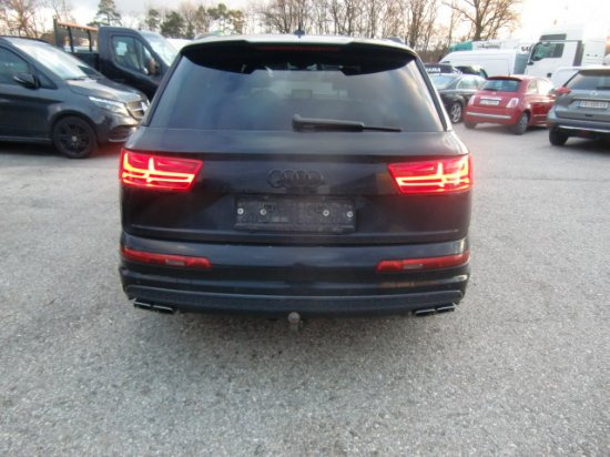 Audi SQ7 4,0 TDi V8 S line - SUV: Foto 5 Audi SQ7 4,0 TDi V8 S line - SUV: Foto 5