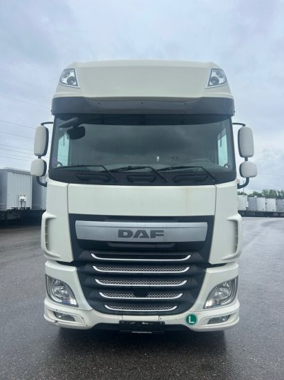 DAF XF 106.460 SSC, Automatik, Retarder, EURO6 - Cap tractor: Foto 2 DAF XF 106.460 SSC, Automatik, Retarder, EURO6 - Cap tractor: Foto 2