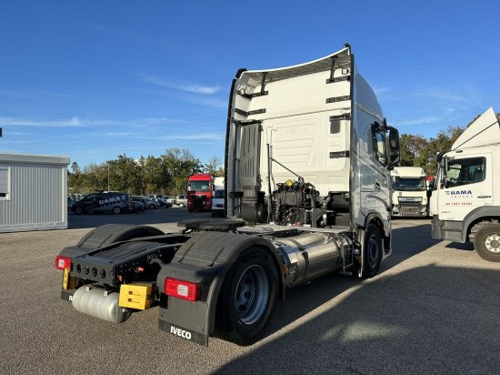 Iveco Stralis 460 Gas, 2 LNG-Tanks, Retarder, Leder - Cap tractor: Foto 3 Iveco Stralis 460 Gas, 2 LNG-Tanks, Retarder, Leder - Cap tractor: Foto 3