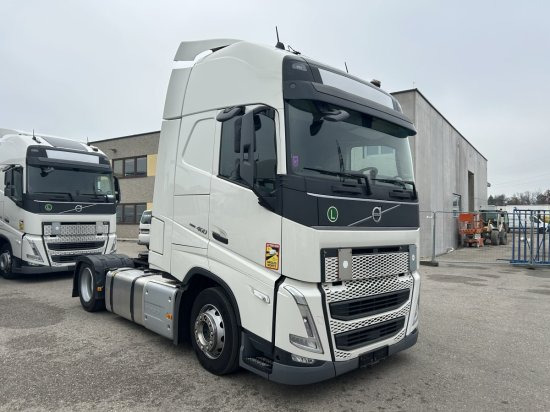 Volvo FH 460 E6, Low Deck , I Save I-Shift, Standklima - Cap tractor: Foto 1 Volvo FH 460 E6, Low Deck , I Save I-Shift, Standklima - Cap tractor: Foto 1