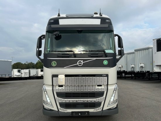 Volvo FH 500 E6, Low Deck, I-Shift, Voll-Luft, Standklima - Cap tractor: Foto 2 Volvo FH 500 E6, Low Deck, I-Shift, Voll-Luft, Standklima - Cap tractor: Foto 2