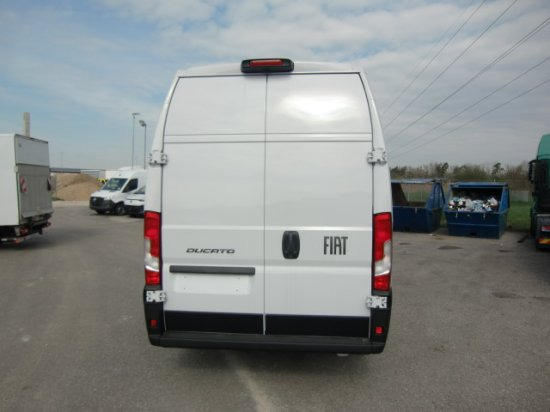 Fiat Ducato MAXI L4H3 140Ps, Klima, Rückfahrkamera, EXPORT PREIS OHNE NOVA - Dubă: Foto 5 Fiat Ducato MAXI L4H3 140Ps, Klima, Rückfahrkamera, EXPORT PREIS OHNE NOVA - Dubă: Foto 5