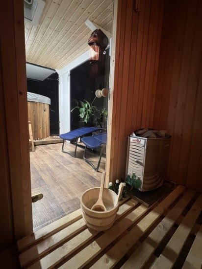 Izabella Wellnessanhänger mit Sauna und Whirlpool, Stromaggregat - Rulotă: Foto 5 Izabella Wellnessanhänger mit Sauna und Whirlpool, Stromaggregat - Rulotă: Foto 5