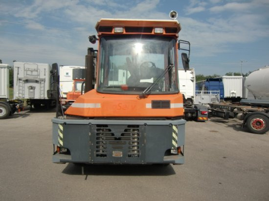 MAFI Hofschlepper MT32Z - Tractor terminal: Foto 2 MAFI Hofschlepper MT32Z - Tractor terminal: Foto 2