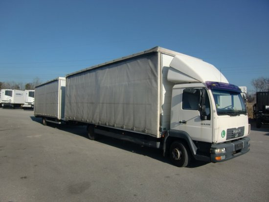 MAN LE 8.220 4x2 BL Planenaufbau + Anhänger Komplettzug - Camion cu prelată: Foto 1 MAN LE 8.220 4x2 BL Planenaufbau + Anhänger Komplettzug - Camion cu prelată: Foto 1