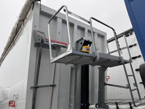MEGA Light Kippmulde 55m³ , Kombiklappe sofort verfügbar - Semiremorcă basculantă: Foto 4 MEGA Light Kippmulde 55m³ , Kombiklappe sofort verfügbar - Semiremorcă basculantă: Foto 4