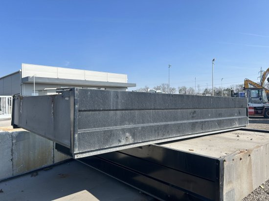 Schwarzmüller 30 Stück Palettenkasten - Semiremorcă prelată: Foto 2 Schwarzmüller 30 Stück Palettenkasten - Semiremorcă prelată: Foto 2