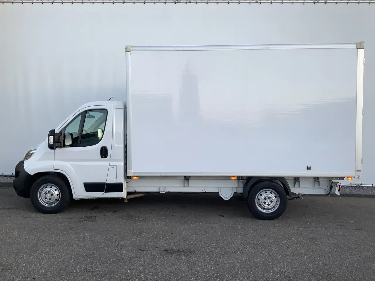 Citroen Jumper 2.2 BlueHDi 165 L3 3.5t Meubel bak & Deuren Airco - Autoutilitară box: Foto 3 Citroen Jumper 2.2 BlueHDi 165 L3 3.5t Meubel bak & Deuren Airco - Autoutilitară box: Foto 3