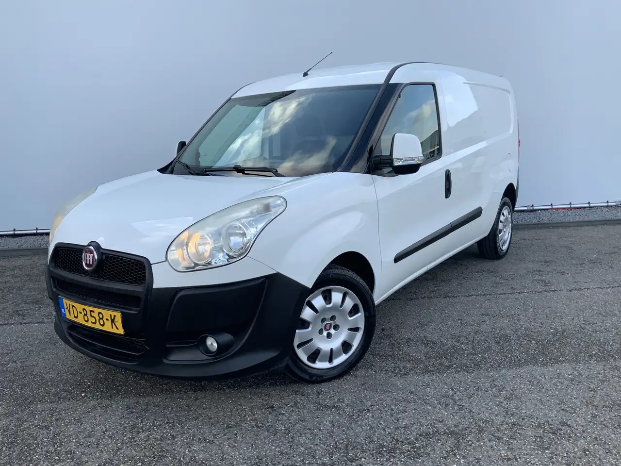 Fiat Doblo Cargo 1.6 MultiJet SX Maxi Airco Trekhaak 1300 kg - Autoutilitară compactă: Foto 1 Fiat Doblo Cargo 1.6 MultiJet SX Maxi Airco Trekhaak 1300 kg - Autoutilitară compactă: Foto 1