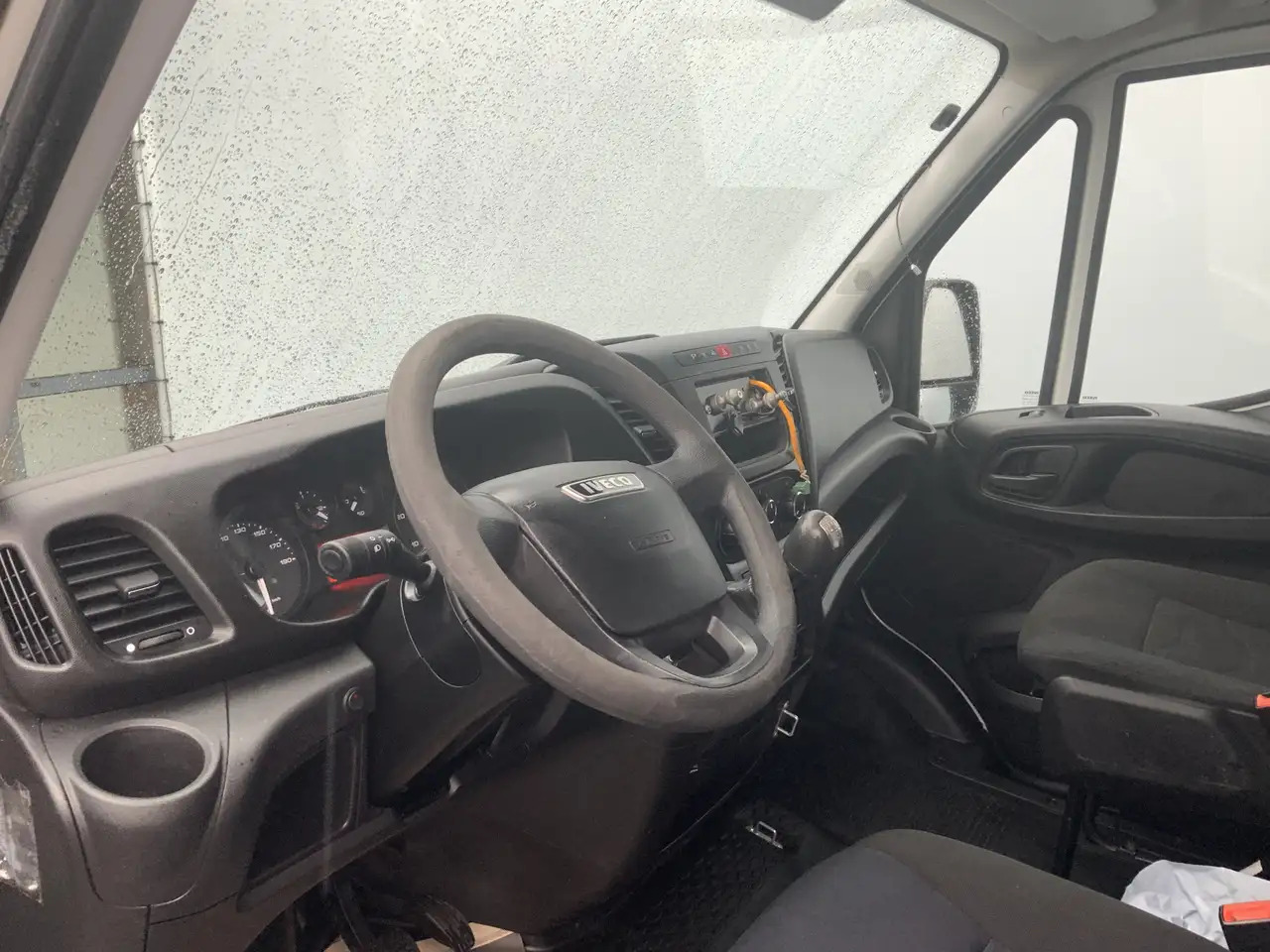 Iveco Daily 35S12 2.3 345 VriesAuto 10 deuren _40 gr onder 0, - Autoutilitară frigorifica: Foto 4 Iveco Daily 35S12 2.3 345 VriesAuto 10 deuren _40 gr onder 0, - Autoutilitară frigorifica: Foto 4