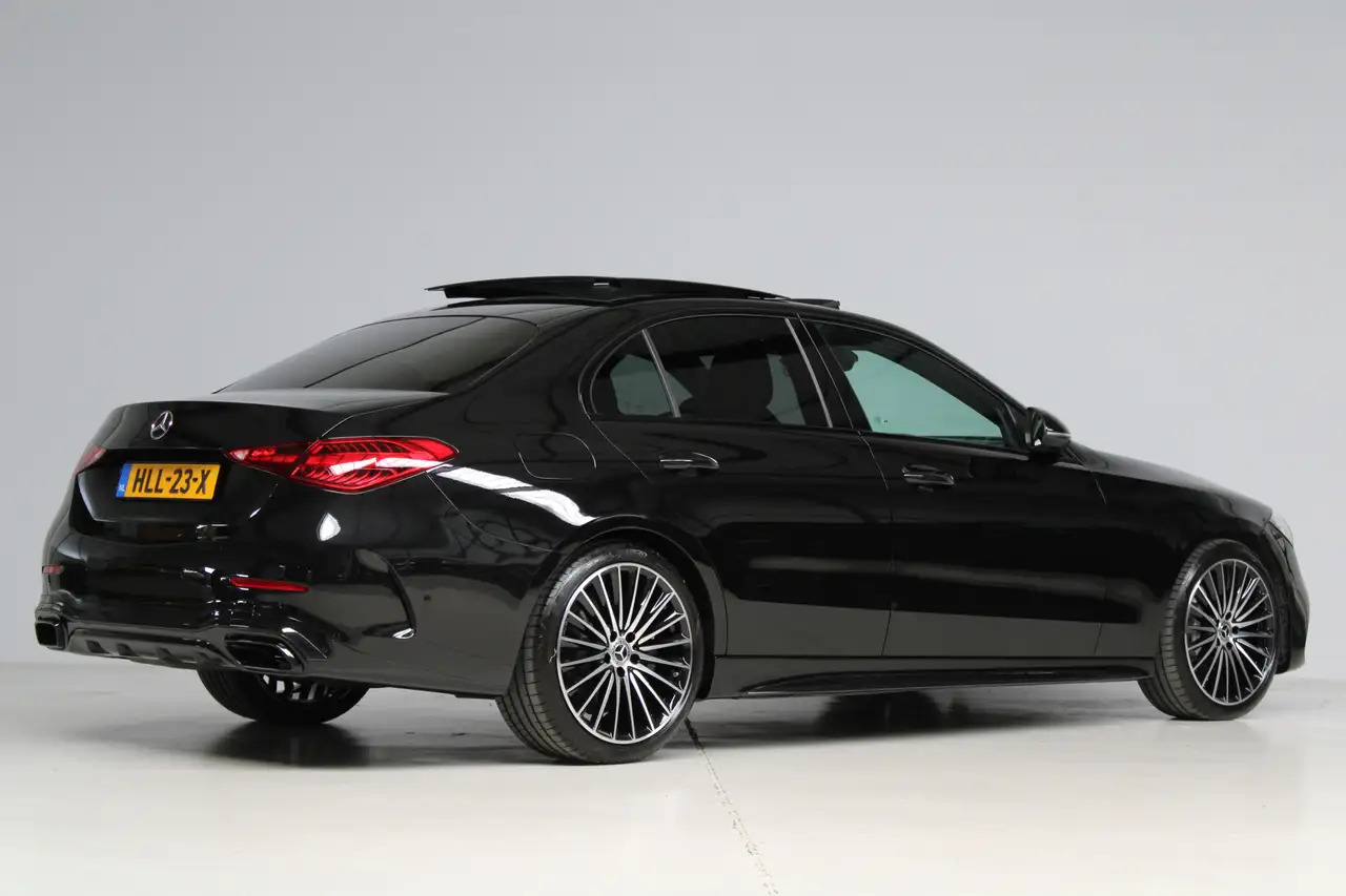 Mercedes-Benz C-klasse AMG-line (Nightpakket, Sfeerverlichting, - Berlină/ Sedan: Foto 2 Mercedes-Benz C-klasse AMG-line (Nightpakket, Sfeerverlichting, - Berlină/ Sedan: Foto 2