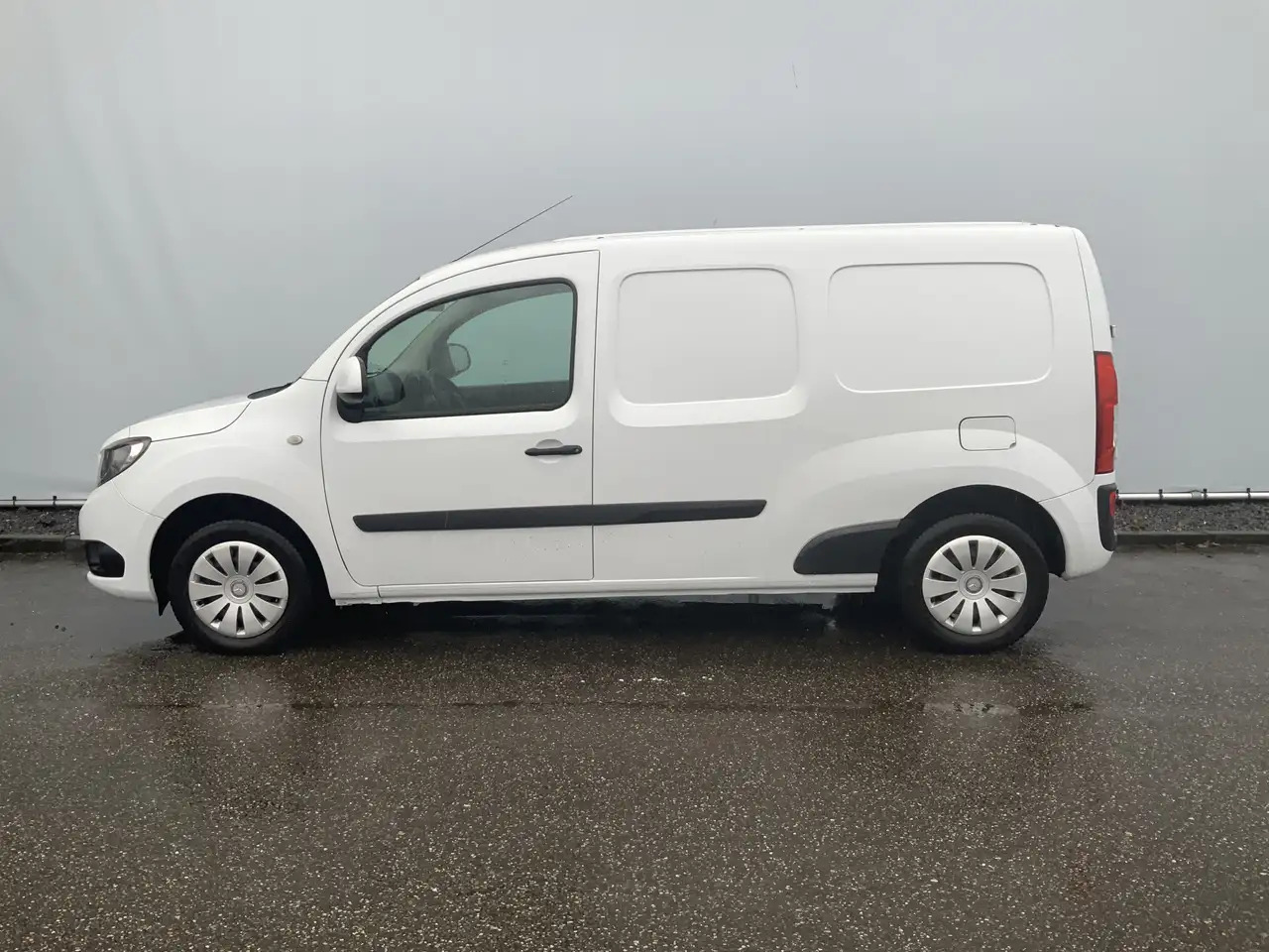 Mercedes-Benz Citan 109 CDI BlueEFFICIENCY Extra Lang Maxi Airco Euro - Autoutilitară compactă: Foto 3 Mercedes-Benz Citan 109 CDI BlueEFFICIENCY Extra Lang Maxi Airco Euro - Autoutilitară compactă: Foto 3