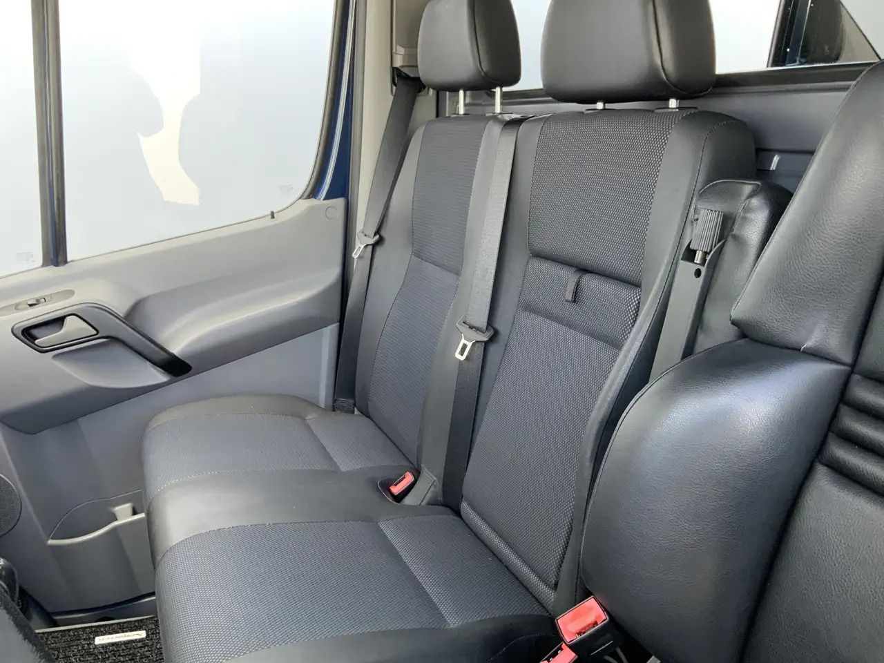 Mercedes-Benz Sprinter 210 2.2 CDI 325 L1H1 Airco Cruise 3 Zits Opstap Ba - Dubă: Foto 5 Mercedes-Benz Sprinter 210 2.2 CDI 325 L1H1 Airco Cruise 3 Zits Opstap Ba - Dubă: Foto 5