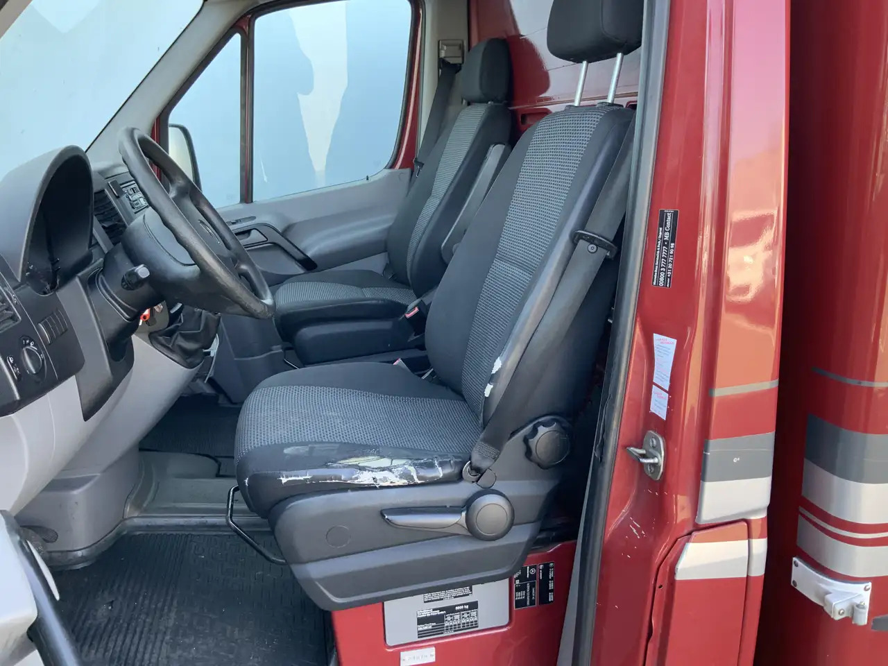 Mercedes-Benz Sprinter 313 2.2 CDI 366 Vriesauto _40gr 10 Deuren werkt 10 - Autoutilitară frigorifica: Foto 4 Mercedes-Benz Sprinter 313 2.2 CDI 366 Vriesauto _40gr 10 Deuren werkt 10 - Autoutilitară frigorifica: Foto 4