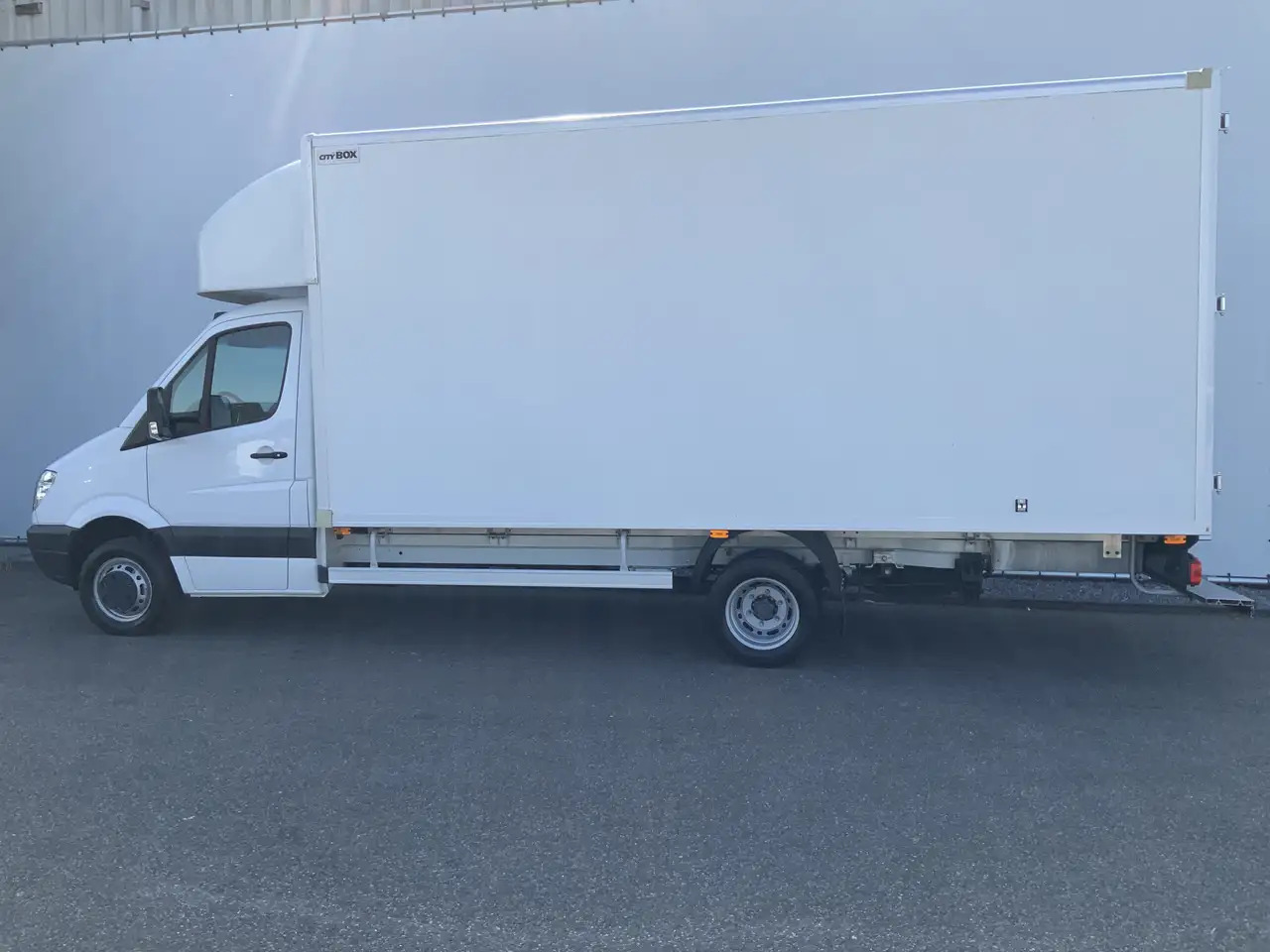 Mercedes-Benz Sprinter 515 2.2 CDI 432 Meubelbak 5,10 MTR.&Deuren Airco 3 - Autoutilitară box: Foto 3 Mercedes-Benz Sprinter 515 2.2 CDI 432 Meubelbak 5,10 MTR.&Deuren Airco 3 - Autoutilitară box: Foto 3