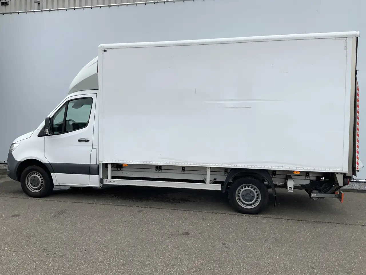 Mercedes-Benz Sprinter MARGE !!!! 314 2.2 CDI Meubelbak&Lift & Zijdeur Ai - Autoutilitară box: Foto 3 Mercedes-Benz Sprinter MARGE !!!! 314 2.2 CDI Meubelbak&Lift & Zijdeur Ai - Autoutilitară box: Foto 3